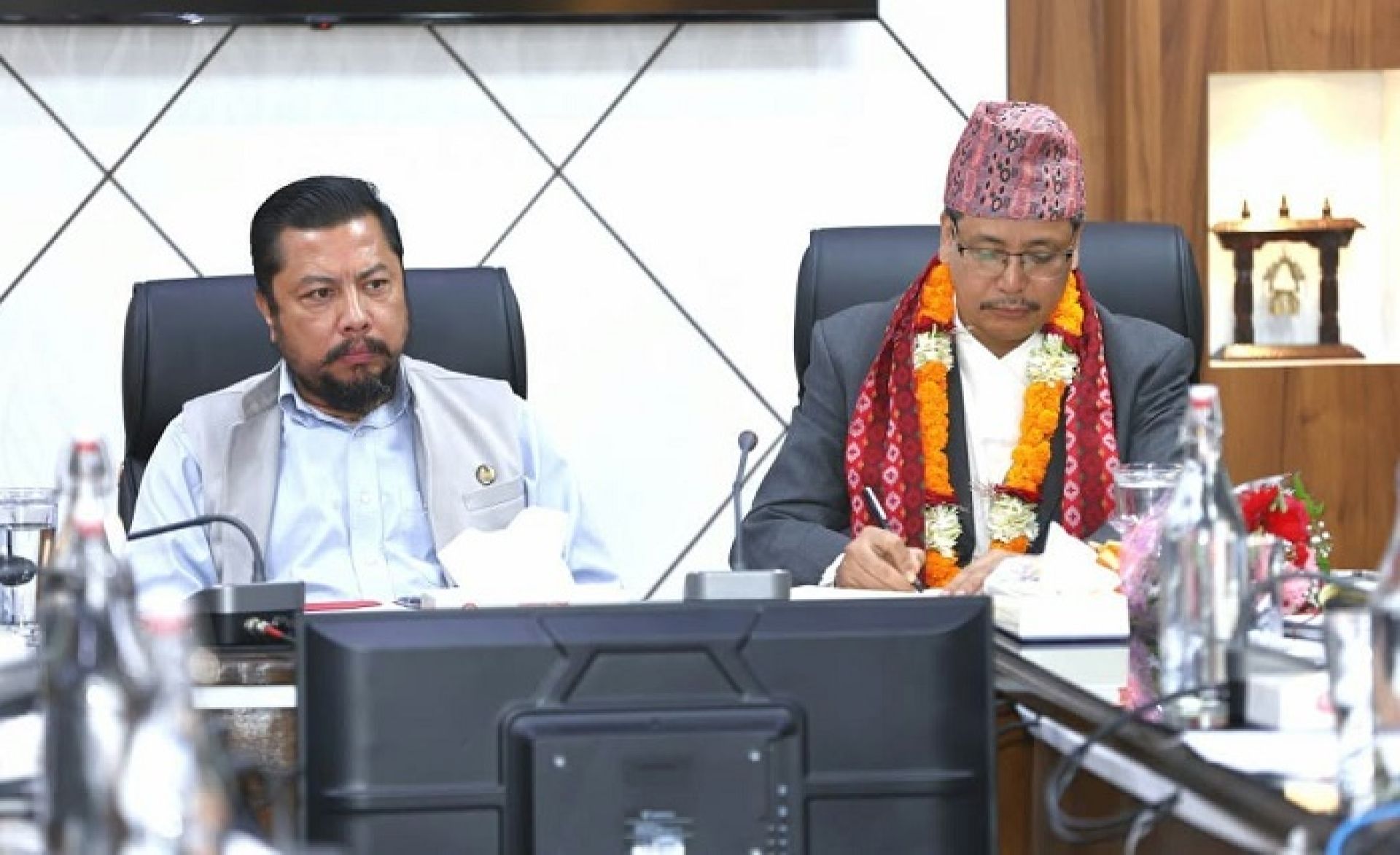 प्रसारण लाइन र विद्युत् व्यापारमा निजी क्षेत्र भित्र्याउँदै ऊर्जा मन्त्रालय, खर्चको गति भने सुस्त